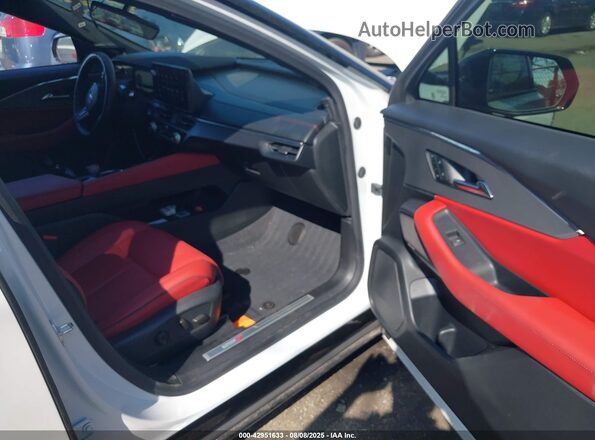 4W5XHPRL1RZ505943 2024 ACURA ZDX Белый Вид салона спереди