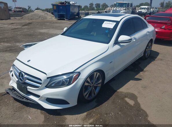 55SWF4HB2JU241808 2018 MERCEDES-BENZ C 350E Белый Передняя левая четверть