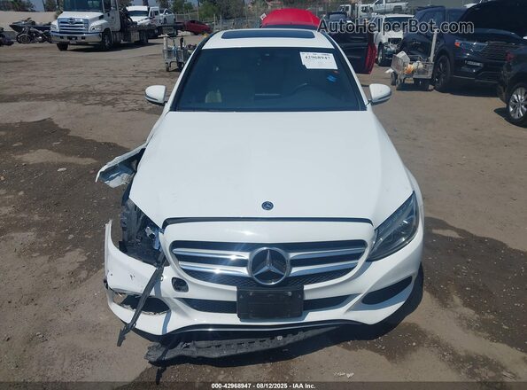 55SWF4HB2JU241808 2018 MERCEDES-BENZ C 350E Белый Вид панели приборов