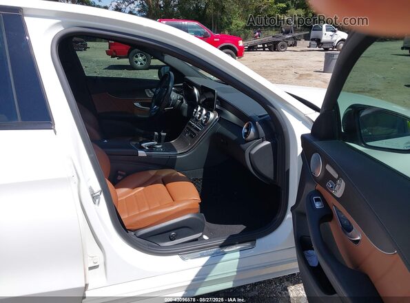 55SWF6EB9KU304940 2019 MERCEDES-BENZ AMG C 43 White Widok wnętrza z przodu