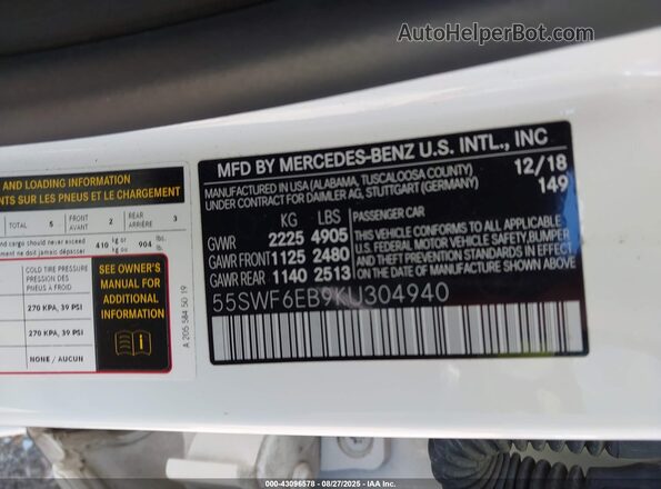 55SWF6EB9KU304940 2019 MERCEDES-BENZ AMG C 43 White Widok komory silnika