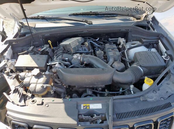 1C4RJEAG6KC543660 2019 JEEP GRAND CHER White Engine compartment view