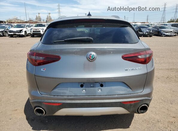 ZASFAKBNXJ7B98405 2018 ALFA ROMEO STELVIO Gray 