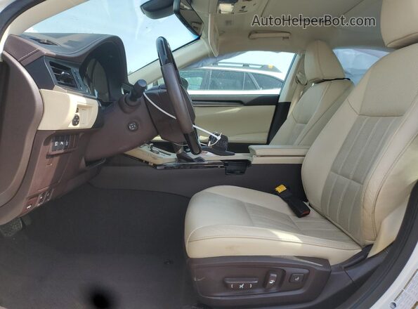 58ABK1GG5HU062014 2017 LEXUS ES White 