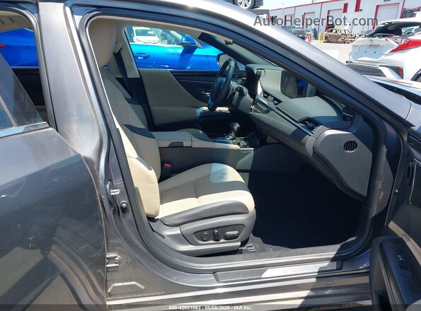 58AD21B14LU004965 2020 LEXUS ES 300H Gray Widok wnętrza z przodu