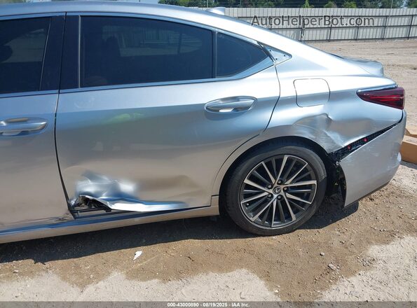 58ADZ1B13PU142787 2023 LEXUS ES 350 Silver Вид спереду