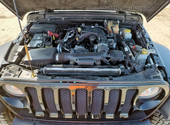 1C4HJXDG8JW164501 2018 JEEP WRANGLER Черный 