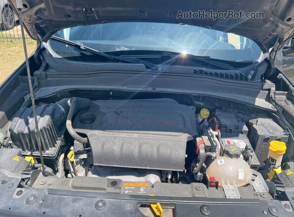 ZACCJABB7JPG74043 2018 JEEP RENEGADE Серый 