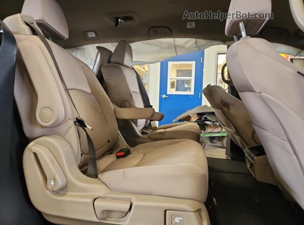 5FNRL6H52JB105563 2018 HONDA ODYSSEY Maroon 