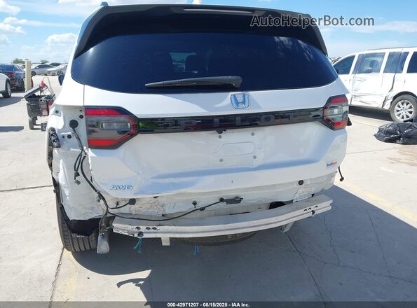 5FNYG1H48PB058686 2023 HONDA PILOT White 