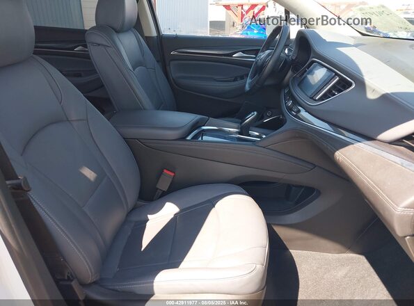 5GAERBKW2MJ247076 2021 BUICK ENCLAVE White Սալոնի դիմացի տեսք