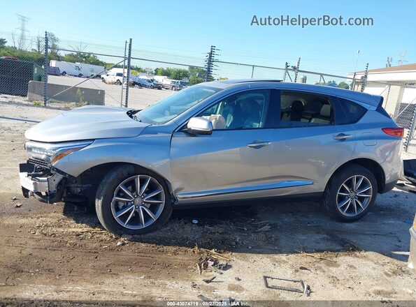 5J8TC2H54ML001075 2021 ACURA RDX Silver Widok wnętrza 360 stopni