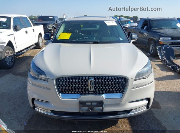 5LM5J7WC8LGL20040 2020 LINCOLN AVIATOR Tan უკანა სალონის ხედი