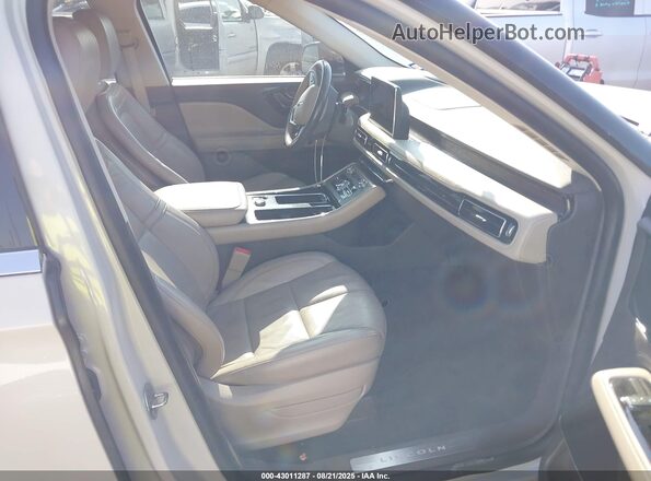 5LM5J7WC8LGL20040 2020 LINCOLN AVIATOR Tan წინა სალონის ხედი