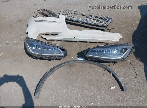 5LM5J7XC0NGL06277 2022 LINCOLN AVIATOR Cream Սարքավորումների վահանակի տեսք