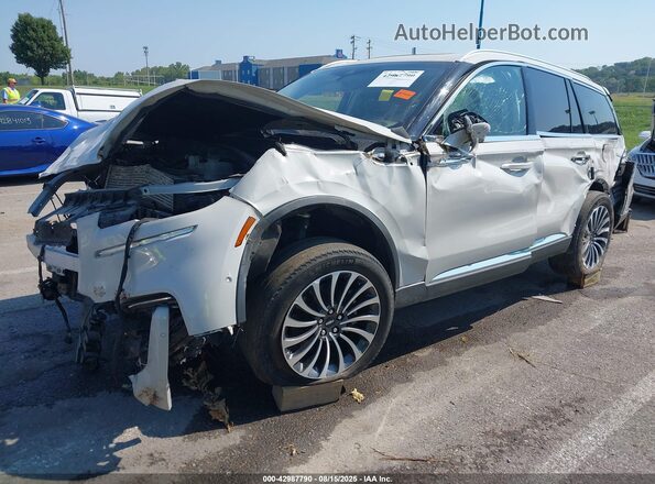 5LM5J7XC0NGL06277 2022 LINCOLN AVIATOR Cream Առջևի ձախ երեք քառորդ տեսարան