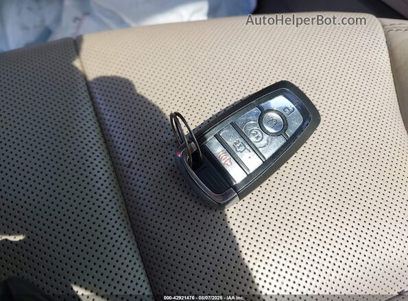 5LMCJ2D96LUL03000 2020 LINCOLN CORSAIR Red Вид панелі приладів