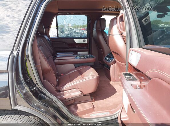 5LMJJ2TT1JEL12652 2018 LINCOLN NAVIGATOR Black VIN sticker view
