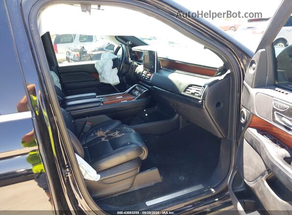5LMJJ3HT7JEL10967 2018 LINCOLN NAVIGATOR Черный 