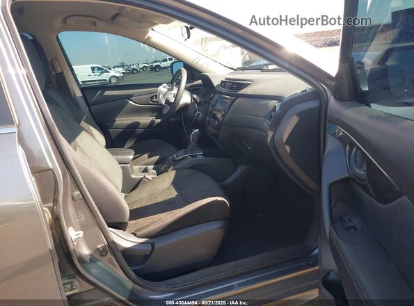 5N1AT2MT8LC716560 2020 NISSAN ROGUE Gray Vista interior delantera