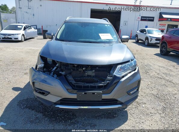 5N1AT2MV1JC798775 2018 NISSAN ROGUE Серый 