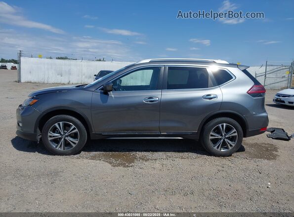 5N1AT2MV1JC798775 2018 NISSAN ROGUE Серый 