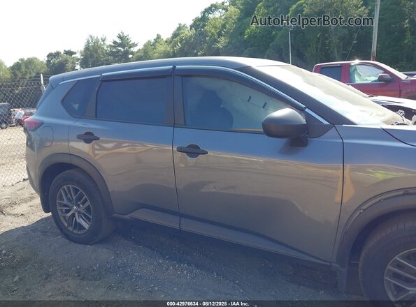 5N1AT3AB8MC748976 2021 NISSAN ROGUE Gray Widok wnętrza z tyłu