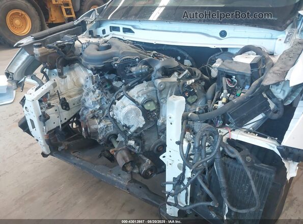 5N1DR2MM5JC635212 2018 NISSAN PATHFINDER White Դիմացի տեսք