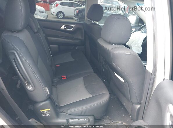 5N1DR2MN5JC605667 2018 NISSAN PATHFINDER Silver 