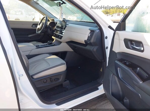 5N1DR3CD0SC215141 2025 NISSAN PATHFINDER White Սալոնի դիմացի տեսք