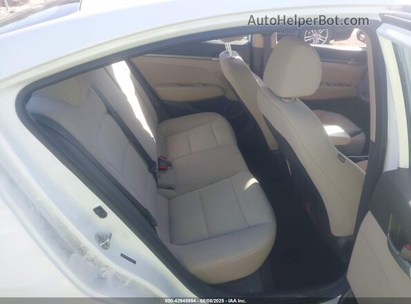 5NPD74LF2JH250560 2018 HYUNDAI ELANTRA White 