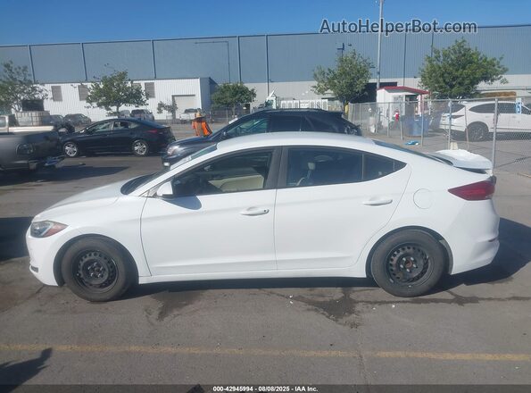 5NPD74LF2JH250560 2018 HYUNDAI ELANTRA White 