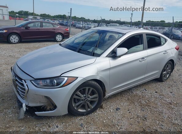5NPD84LF2JH391125 2018 HYUNDAI ELANTRA Серебряный 
