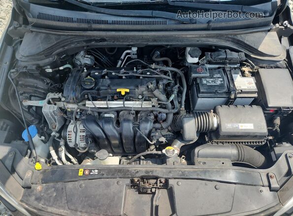 5NPD84LF3HH005807 2017 HYUNDAI ELANTRA Black Սալոնի հետևի տեսք