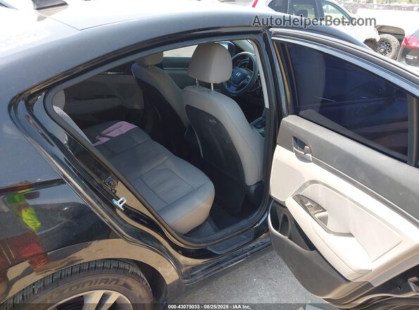 5NPD84LF4HH000843 2017 HYUNDAI ELANTRA Black 