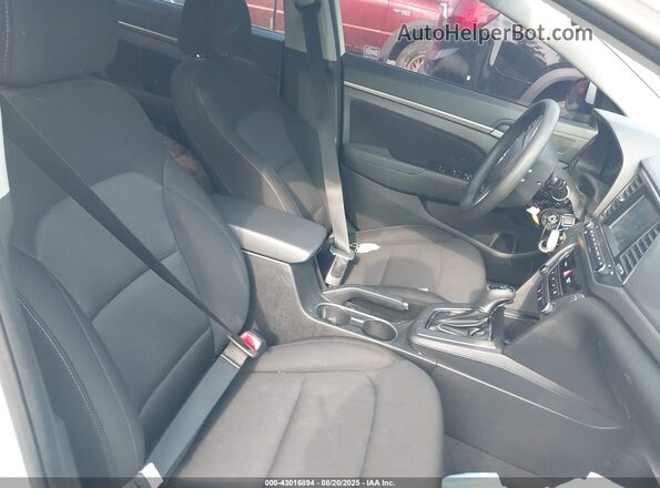 5NPD84LF5JH336944 2018 HYUNDAI ELANTRA Белый 
