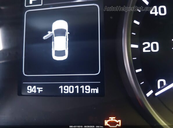 5NPD84LFXJH333165 2018 HYUNDAI ELANTRA White 
