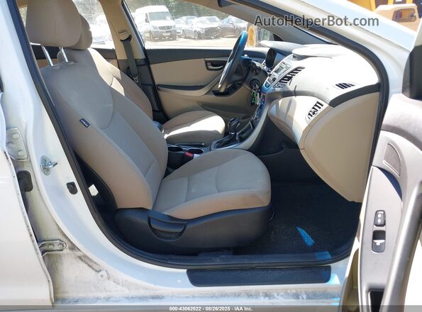 5NPDH4AE5GH664349 2016 HYUNDAI ELANTRA White Vista interior delantera