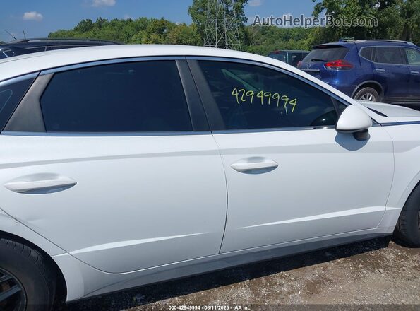 5NPEG4JA2MH103669 2021 HYUNDAI SONATA White უკანა სალონის ხედი