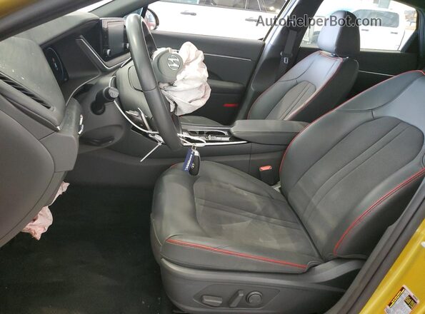 5NPEJ4J20LH012375 2020 HYUNDAI SONATA Yellow Front interior view