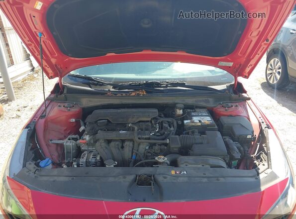 5NPLL4AGXMH049643 2021 HYUNDAI ELANTRA Red Widok z tyłu
