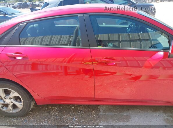 5NPLL4AGXMH049643 2021 HYUNDAI ELANTRA Red Widok wnętrza z tyłu
