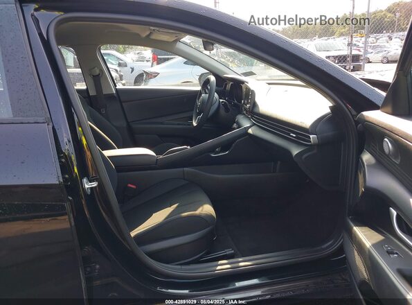 5NPLM4AG5MH014165 2021 HYUNDAI ELANTRA Black 
