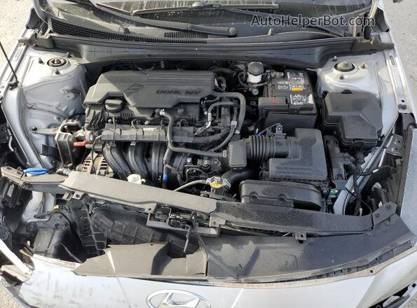 5NPLM4AG5MH045593 2021 HYUNDAI ELANTRA Silver Rear interior view