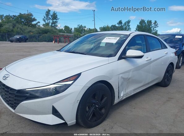 5NPLM4AG9MH020468 2021 HYUNDAI ELANTRA Белый Передняя левая четверть
