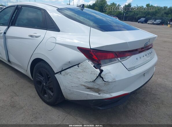 5NPLM4AG9MH020468 2021 HYUNDAI ELANTRA Белый 