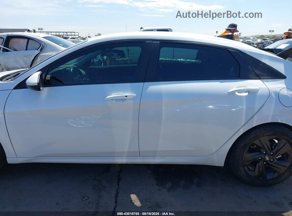 5NPLS4AG3MH048899 2021 HYUNDAI ELANTRA White 