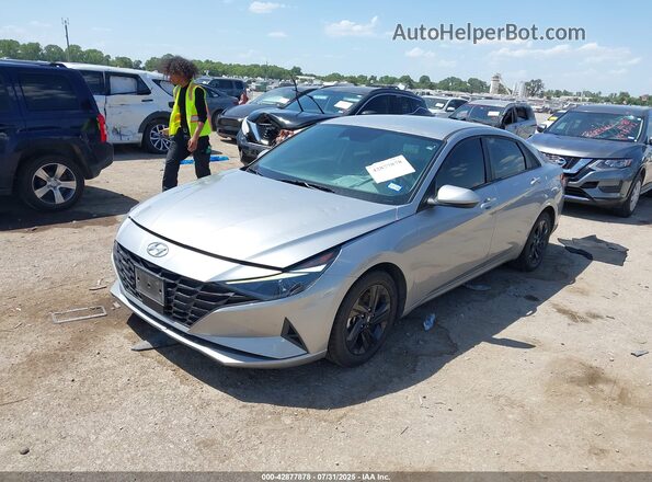 5NPLS4AG8MH038868 2021 HYUNDAI ELANTRA Silver Front left