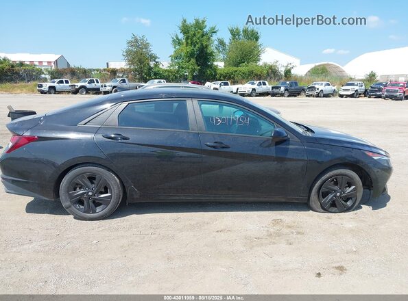 5NPLS4AG9MH009735 2021 HYUNDAI ELANTRA Black 360 interior view