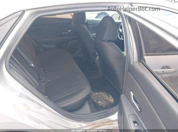 5NPLS4AGXNH060310 2022 HYUNDAI ELANTRA Silver 